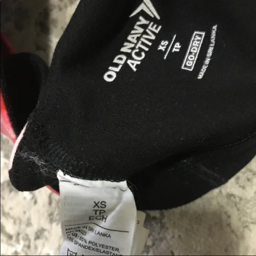 2x๐HP๐. Old Navy Sports Bra xs NWOT - Picture 2 of 3